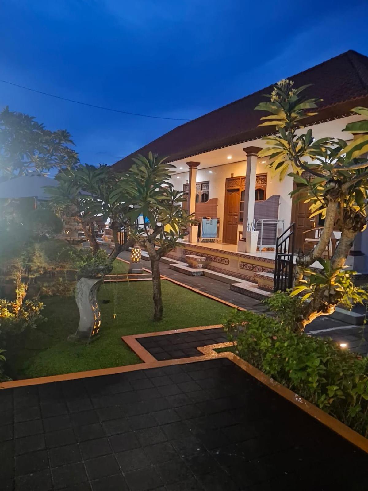 נוסא דואה Frangipani Homestay מראה חיצוני תמונה